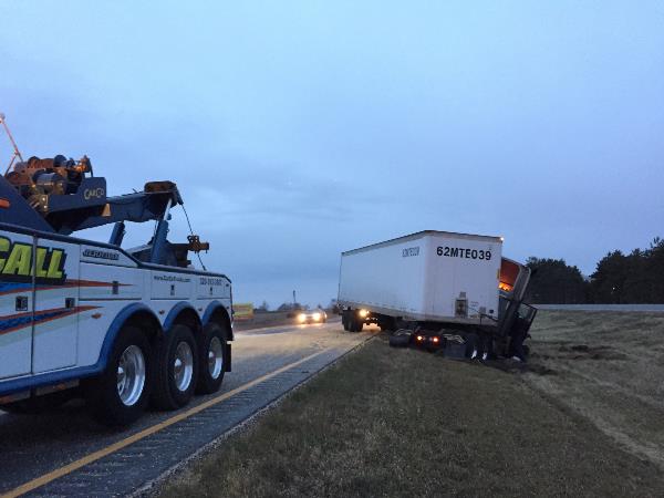 Heavy Duty Truck Towing in Minnesota 2